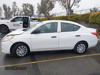 2014 Nissan Versa SV with VIN 3N1CN7AP4EL850102, listed as a IAAI auction lot 41729642 with 181,514 mi miles. Bid and sale history available at carsss.com. Image 14.