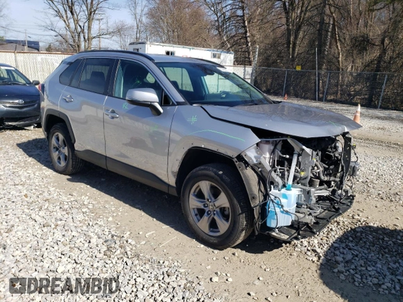 2022 Toyota RAV4 Hybrid XLE with VIN 4T3RWRFV9NU076543, listed as a Copart auction lot 50196835 with 42,506 mi miles and Salvage Title. Bid and sale history available at carsss.com. Image 4.