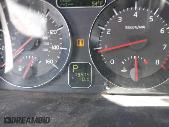 2010 Volvo C70 z VIN YV1672MC3AJ092362, wystawiony jako IAAI lot #42536725 z przebiegiem 79 474 mil mil oraz . Historia ofert i sprzedaży dostępna na DreamBid. Obrazek 7.