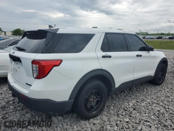 2021 Ford Police Interceptor Utility z VIN 1FM5K8AB3MGB72272, wystawiony jako Copart lot #53368115 z przebiegiem 55 137 mil mil oraz Szkoda całkowita • Salvage title. Historia ofert i sprzedaży dostępna na DreamBid. Obrazek 3.