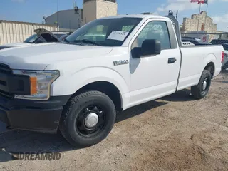 2018 Ford F-150 XL z VIN 1FTMF1CB3JKE60746, wystawiony jako IAAI lot #42759319 z przebiegiem 28 089 mil mil oraz . Historia ofert i sprzedaży dostępna na DreamBid. Obrazek 2.