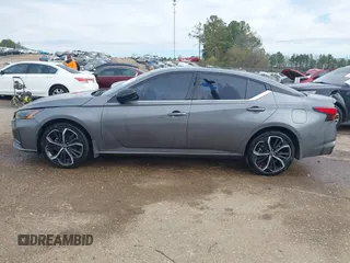 2024 Nissan Altima SR z VIN 1N4BL4CV1RN331948, wystawiony jako IAAI lot #41877927 z przebiegiem 19 134 mil mil oraz . Historia ofert i sprzedaży dostępna na DreamBid. Obrazek 14.
