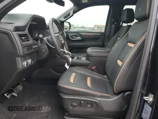 2024 GMC Yukon AT4 with VIN 1GKS2CKD7RR269274, listed as a Copart auction lot 84461564 with 5,382 mi miles and Salvage Title. Bid and sale history available at carsss.com. Image 7.