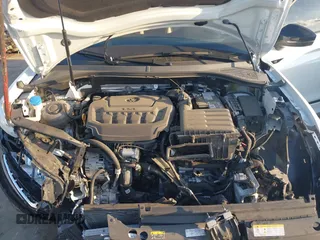 2024 Volkswagen Tiguan SE R-Line Black z VIN 3VVCB7AX3RM009461, wystawiony jako IAAI lot #41506931 z przebiegiem 19 642 mil mil oraz . Historia ofert i sprzedaży dostępna na DreamBid. Obrazek 10.