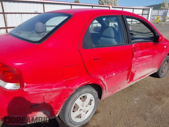 2005 Chevrolet Aveo LS with VIN KL1TD52685B441524, listed as a IAAI auction lot 42111533 with 112,641 mi miles and . Bid and sale history available at DreamBid. Image 6.