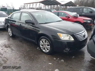 2008 Toyota Avalon XL with VIN 4T1BK36B18U315127, listed as a IAAI auction lot 41360176 with 189,343 mi miles. Bid and sale history available at carsss.com. Image 1.
