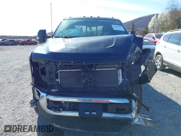 2022 Ford F-250 XL with VIN 1FT7W2BT2NEC21108, listed as a IAAI auction lot 41867532 with 111,185 mi miles and . Bid and sale history available at DreamBid. Image 13.