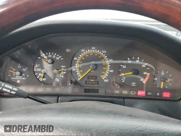 1994 Mercedes-Benz S with VIN WDBGA70E1RA179915, listed as a Copart auction lot 81132724 with 88,995 mi miles and Salvage Title. Bid and sale history available at DreamBid. Image 9.