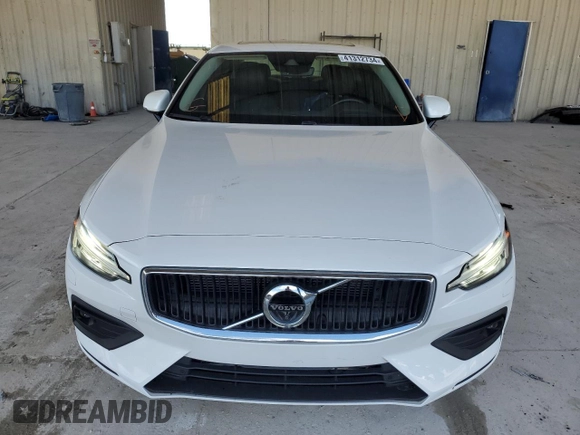 2020 Volvo S60 Momentum with VIN 7JR102FK2LG030977, listed as a Copart auction lot 41312734 with 39,308 mi miles. Bid and sale history available at carsss.com. Image 5.