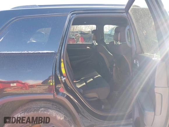 2019 Jeep Grand Cherokee Upland with VIN 1C4RJFAGXKC537978, listed as a IAAI auction lot 41181275 with 83,269 mi miles. Bid and sale history available at carsss.com. Image 8.