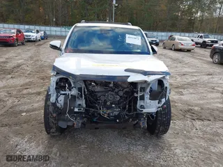 2022 Toyota 4Runner SR5 Premium with VIN JTENU5JR9N6042526, listed as a IAAI auction lot 40919872 with 37,404 mi miles. Bid and sale history available at carsss.com. Image 13.