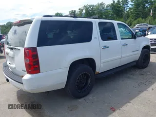 2008 Chevrolet Suburban LTZ with VIN 1GNFK16338R155782, listed as a IAAI auction lot 42801547 with 228,491 mi miles and . Bid and sale history available at DreamBid. Image 4.
