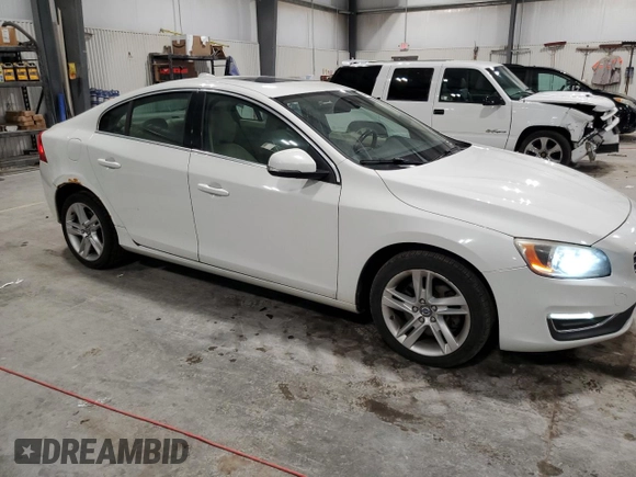 2014 Volvo S60 T5 with VIN YV1612FS9E2280986, listed as a Copart auction lot 54406225 with 161,414 mi miles and Clean Title. Bid and sale history available at carsss.com. Image 4.