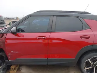 2021 Chevrolet TrailBlazer RS with VIN KL79MTSLXMB064381, listed as a IAAI auction lot 41431411 with 35,728 mi miles. Bid and sale history available at carsss.com. Image 14.