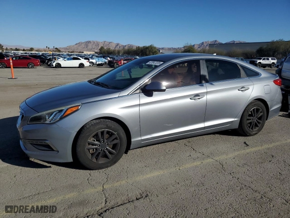 2015 Hyundai Sonata 2.4L SE with VIN 5NPE24AF0FH204187, listed as a Copart auction lot 47047235 with 116,968 mi miles and Salvage Title. Bid and sale history available at carsss.com. Image 1.