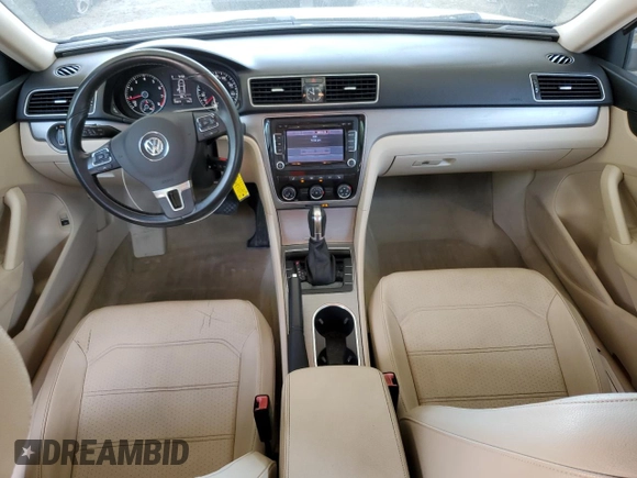 2014 Volkswagen Passat SE z VIN 1VWBT7A34EC075708, wystawiony jako Copart lot #57662405 z przebiegiem 78 077 mil mil oraz Szkoda całkowita • Salvage title. Historia ofert i sprzedaży dostępna na DreamBid. Obrazek 8.