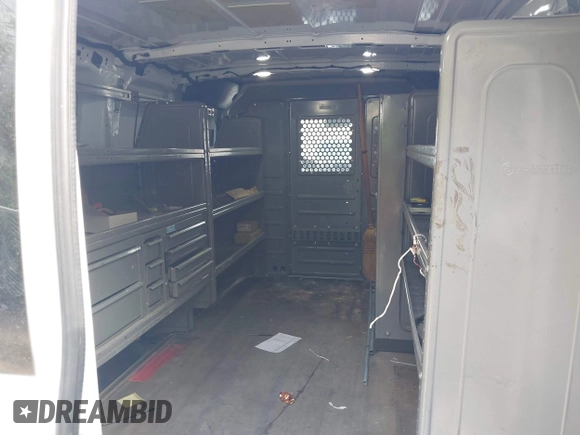 2019 Ford Transit with VIN 1FTYE1YM1KKA96827, listed as a IAAI auction lot 41851228 with 173,048 mi miles. Bid and sale history available at carsss.com. Image 17.