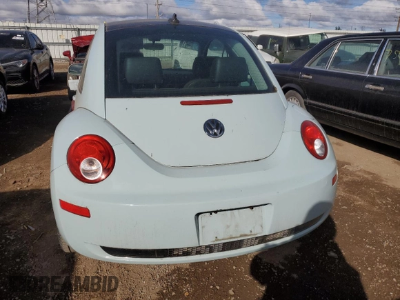 2010 Volkswagen Beetle with VIN 3VWRW3AG9AM035084, listed as a Copart auction lot 72726034 with 86,024 mi miles and Clean title. Bid and sale history available at DreamBid. Image 6.