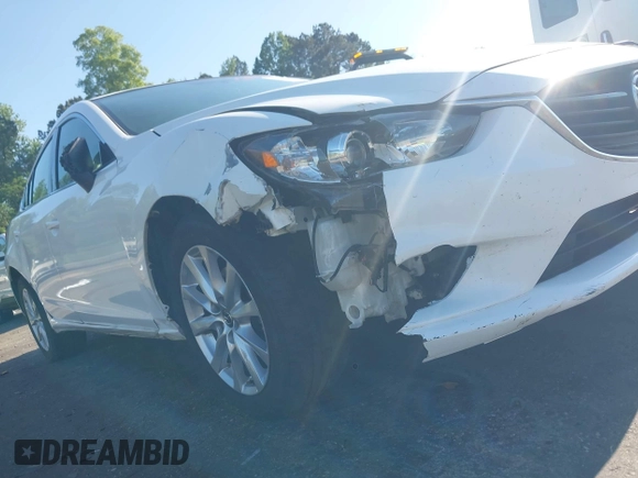 2014 Mazda 6 i Sport with VIN JM1GJ1U58E1105376, listed as a IAAI auction lot 42024402 with 124,233 mi miles. Bid and sale history available at carsss.com. Image 17.