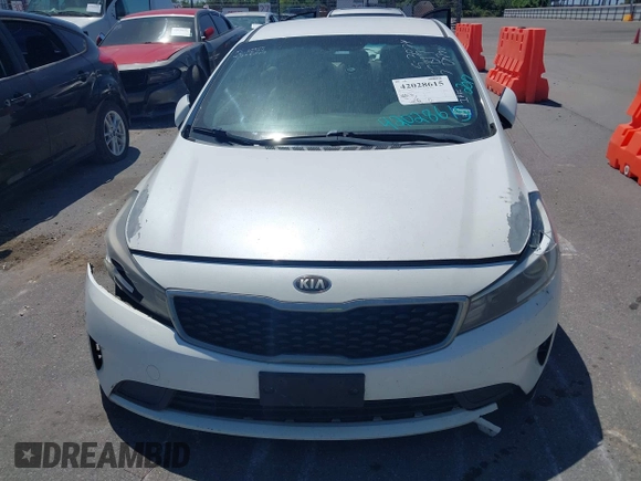 2017 Kia Forte LX with VIN 3KPFL4A70HE008347, listed as a IAAI auction lot 42028615 with 1 mi miles. Bid and sale history available at carsss.com. Image 6.