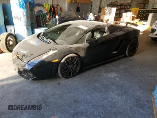 2005 Lamborghini Gallardo z VIN ZHWGU11S65LA02165, wystawiony jako Copart lot #48230615 z przebiegiem 42 121 mil mil oraz Szkody całkowita. Historia ofert i sprzedaży dostępna na DreamBid. Obrazek 1.