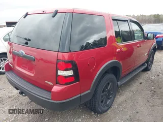 2007 Ford Explorer Eddie Bauer z VIN 1FMEU64E47UA62406, wystawiony jako IAAI lot #41721334 z przebiegiem 98 896 mil mil oraz . Historia ofert i sprzedaży dostępna na DreamBid. Obrazek 4.