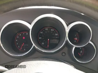 2007 Toyota Matrix STD z VIN 2T1KR32E07C658698, wystawiony jako IAAI lot #42208060 z przebiegiem 164 989 mil mil oraz . Historia ofert i sprzedaży dostępna na DreamBid. Obrazek 7.