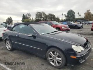 2008 Mercedes-Benz CLK 350 with VIN WDBTK56F28F250346, listed as a Copart auction lot 82059404 with 124,621 mi miles and Clean title. Bid and sale history available at DreamBid. Image 4.