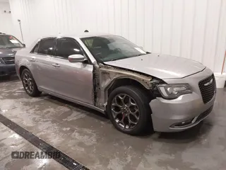 2016 Chrysler 300 with VIN 2C3CCAGG7GH253095, listed as a IAAI auction lot 41485489 with 90,583 mi miles. Bid and sale history available at carsss.com. Image 1.