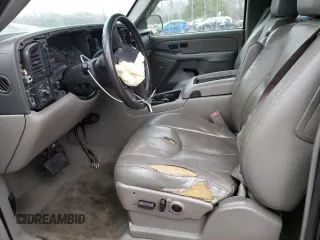 2004 Chevrolet Suburban LS with VIN 1GNFK16Z64J143512, listed as a Copart auction lot 46996085 with 324,596 mi miles and Salvage Title. Bid and sale history available at carsss.com. Image 7.