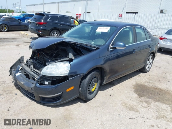 2009 Volkswagen Jetta SE с VIN 3VWRM71K39M080809, выставлен на аукционе IAAI как лот 42248542 с пробегом 71 517 миль миль и . История ставок и продаж доступна на DreamBid. Изображение 18.