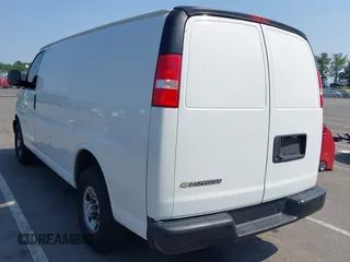 2021 Chevrolet Express Cargo с VIN 1GCWGAFP0M1181312, выставлен на аукционе IAAI как лот 42419790 с пробегом 110 271 миль миль и . История ставок и продаж доступна на DreamBid. Изображение 3.