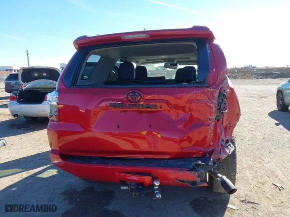 2020 Toyota 4Runner SR5 with VIN JTEBU5JR0L5820511, listed as a IAAI auction lot 41290809 with 36,834 mi miles. Bid and sale history available at carsss.com. Image 6.