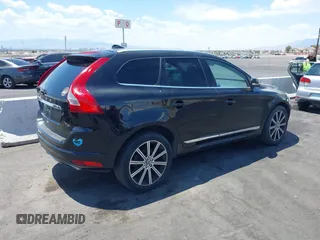 2016 Volvo XC60 T6 Drive-E z VIN YV449MDK7G2811221, wystawiony jako IAAI lot #42476363 z przebiegiem 84 644 mil mil oraz . Historia ofert i sprzedaży dostępna na DreamBid. Obrazek 4.