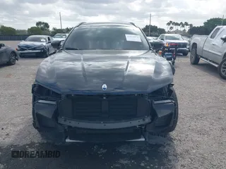 2022 Maserati Levante GT with VIN ZN661XUA3NX402773, listed as a IAAI auction lot 41911976 with 30,719 mi miles. Bid and sale history available at carsss.com. Image 6.