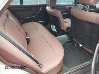 1987 Mercedes-Benz 560 with VIN WDBCA39D5HA357048, listed as a IAAI auction lot 41672343 with 151,635 mi miles and . Bid and sale history available at DreamBid. Image 8.