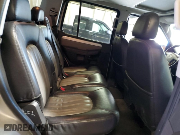 2005 Mercury Mountaineer Convenience z VIN 4M2DU86W55ZJ15433, wystawiony jako Copart lot #59566035 z przebiegiem 168 750 mil mil oraz Szkoda całkowita • Salvage title. Historia ofert i sprzedaży dostępna na DreamBid. Obrazek 11.