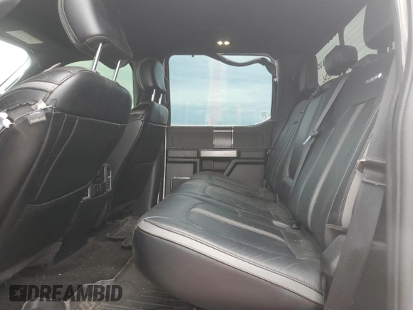 2018 Ford F-350 XL with VIN 1FT8W3BT2JEB10112, listed as a Copart auction lot 61199945 with 150,402 mi miles and Clean title. Bid and sale history available at DreamBid. Image 10.