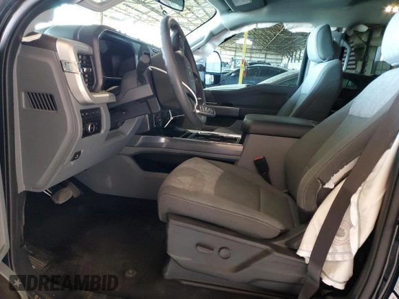 2024 Ford F-250 XL with VIN 1FT8W2BT9RED29414, listed as a Copart auction lot 58941215 with 13,881 mi miles and Salvage title. Bid and sale history available at DreamBid. Image 7.
