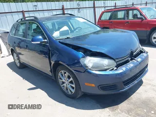 2013 Volkswagen Jetta SE with VIN 3VWPP7AJXDM655275, listed as a IAAI auction lot 42598782 with 192,378 mi miles and . Bid and sale history available at DreamBid. Image 1.