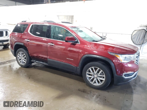 2017 GMC Acadia SLE z VIN 1GKKNLLA1HZ279308, wystawiony jako Copart lot #55702685 z przebiegiem 181 135 mil mil oraz Czysty tytuł • Clean title. Historia ofert i sprzedaży dostępna na DreamBid. Obrazek 4.