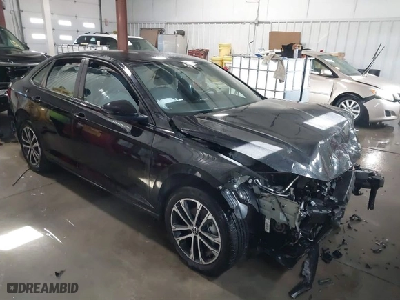 2025 Volkswagen Jetta Sport with VIN 3VWBX7BU2SM017442, listed as a IAAI auction lot 41387314 with 1,498 mi miles. Bid and sale history available at carsss.com. Image 1.