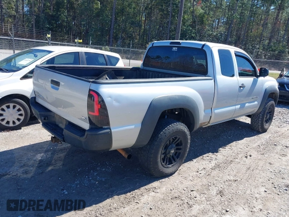 2008 Toyota Tacoma with VIN 5TEUU42NX8Z505724, listed as a IAAI auction lot 41635356 with 179,140 mi miles and . Bid and sale history available at DreamBid. Image 4.