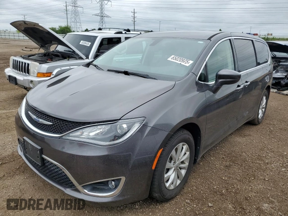 2018 Chrysler Pacifica Touring Plus с VIN 2C4RC1FG8JR323311, выставлен на аукционе Copart как лот 65020975 с пробегом 59 577 миль миль и Чистый • Clean title. История ставок и продаж доступна на DreamBid. Изображение 1.