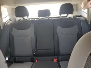 2024 Volkswagen Taos S z VIN 3VV5X7B2XRM051560, wystawiony jako Copart lot #49382725 z przebiegiem 12 279 mil mil oraz Szkody całkowita. Historia ofert i sprzedaży dostępna na DreamBid. Obrazek 10.