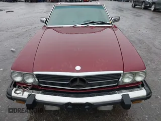 1986 Mercedes-Benz 560 SL z VIN WDBBA48D1GA046931, wystawiony jako IAAI lot #42150091 z przebiegiem 132 030 mil mil oraz . Historia ofert i sprzedaży dostępna na DreamBid. Obrazek 12.
