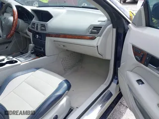 2011 Mercedes-Benz E-Class E 350 with VIN WDDKJ5GB6BF077956, listed as a IAAI auction lot 40459053 with 65,199 mi miles. Bid and sale history available at carsss.com. Image 5.
