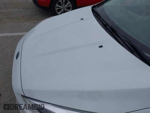 2017 Ford Focus SE z VIN 1FADP3F26HL233226, wystawiony jako IAAI lot #42004148 z przebiegiem 75 180 mil mil oraz . Historia ofert i sprzedaży dostępna na DreamBid. Obrazek 6.