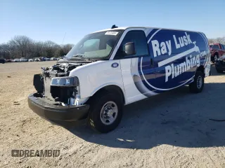 2024 Chevrolet Express Cargo Van with VIN 1GCWGBFP0R1236936, listed as a Copart auction lot 89120985 with 0 mi miles and Salvage Title. Bid and sale history available at carsss.com. Image 1.