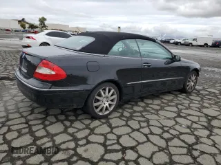 2007 Mercedes-Benz CLK 350 with VIN WDBTK56F27F207673, listed as a Copart auction lot 82643764 with 84,260 mi miles and Salvage Title. Bid and sale history available at DreamBid. Image 3.